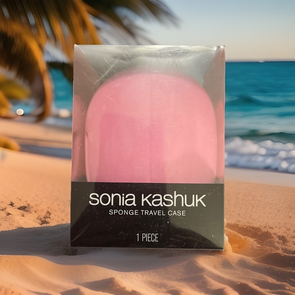 Sonia Kashuk™ Makeup Sponge Travel Case: Silicone, Put Your Makeup Sponge Inside